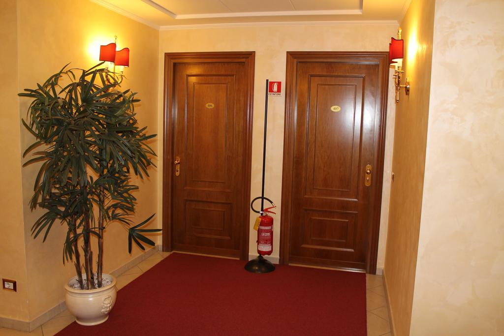Hotel Vitti Rome Bilik gambar